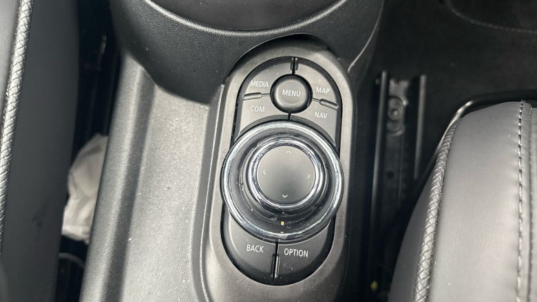 MINI Cooper 2.0 S Exclusive [Level 2] 3dr Auto Petrol Hatchback